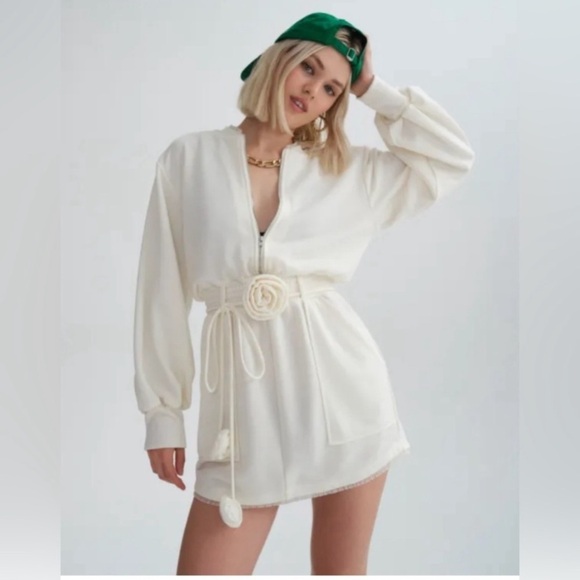 For Love And Lemons Dresses & Skirts - New! For Love And Lemons Ronnie off white dress with side pockets 22883